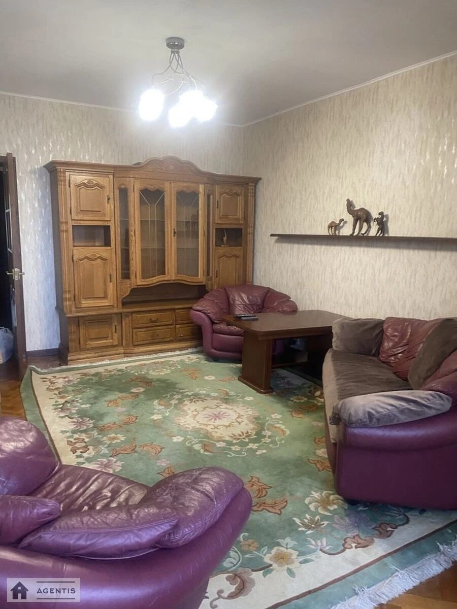 Здам квартиру. 3 rooms, 80 m², 3rd floor/12 floors. 4, Петра Болбочана вул. (Командарма Каменєва), Київ. 