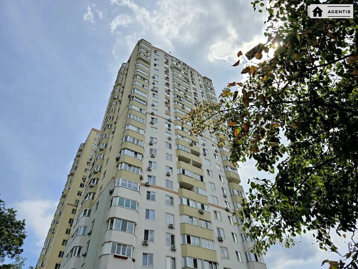 Apartment for rent. 3 rooms, 93 m², 22 floor/24 floors. 37, Garmatna 37, Kyiv. 