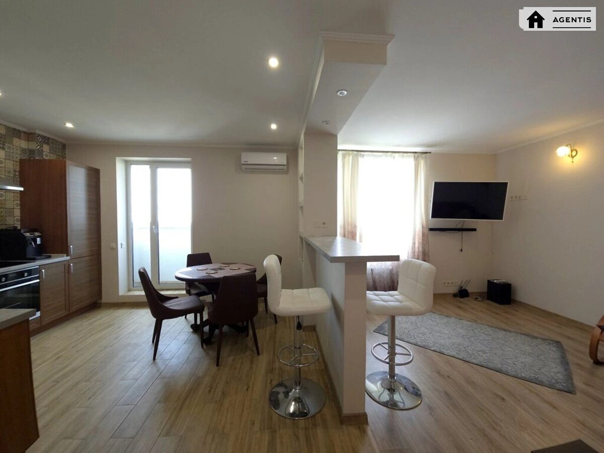 Apartment for rent. 3 rooms, 93 m², 22 floor/24 floors. 37, Garmatna 37, Kyiv. 