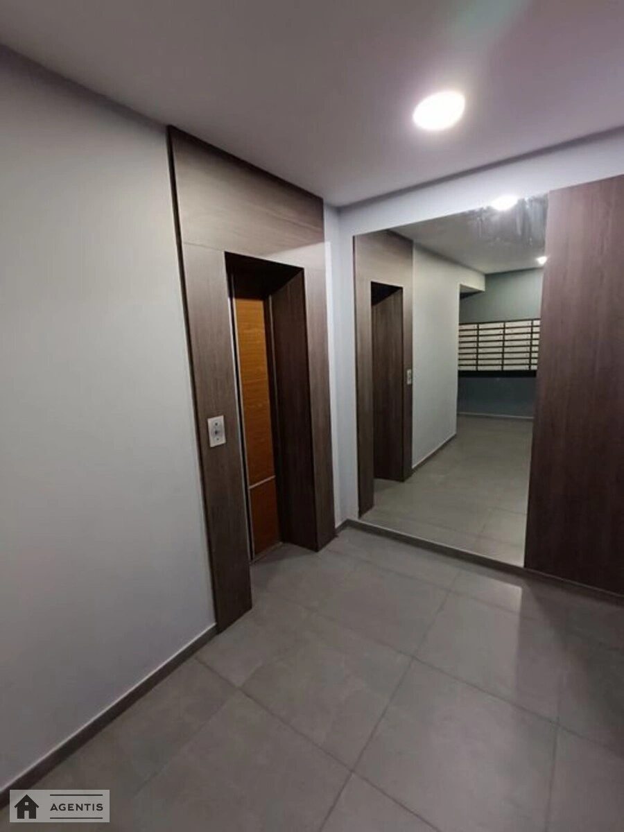 Apartment for rent. 1 room, 40 m², 11 floor/14 floors. 124, Antonovycha vul. Horkoho, Kyiv. 