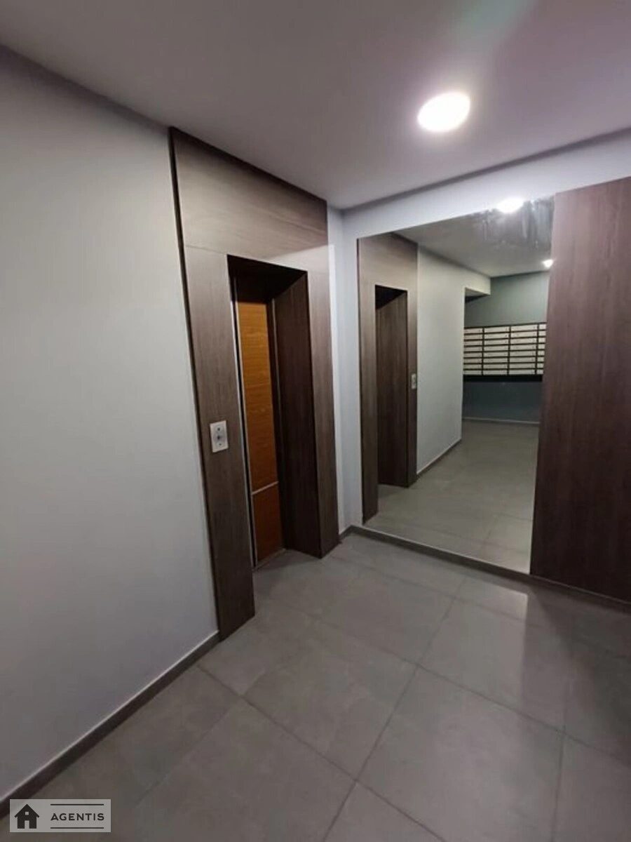 Здам квартиру. 1 room, 40 m², 11 floor/14 floors. 124, Антоновича вул. (Горького), Київ. 