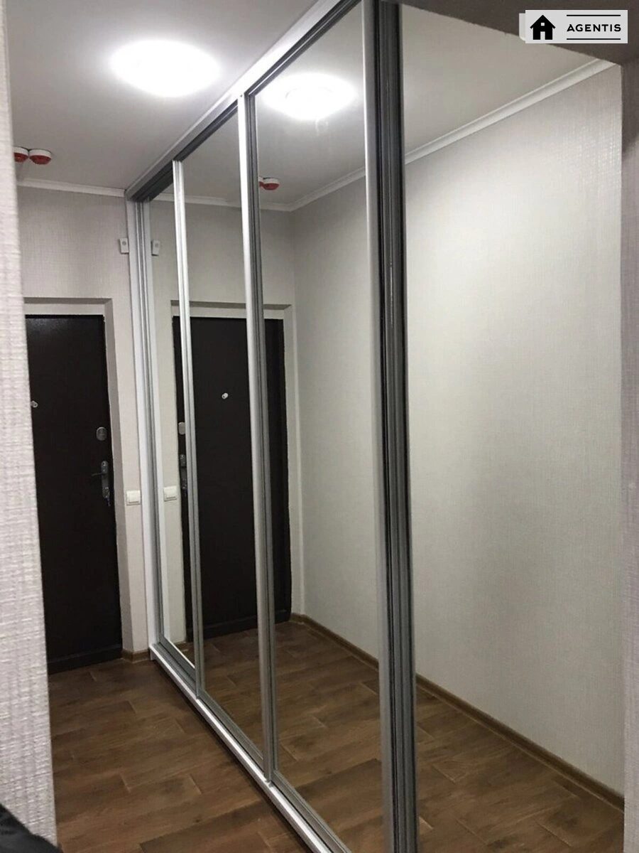 Сдам квартиру. 2 rooms, 55 m², 8th floor/24 floors. 54, Ревуцкого 54, Киев. 