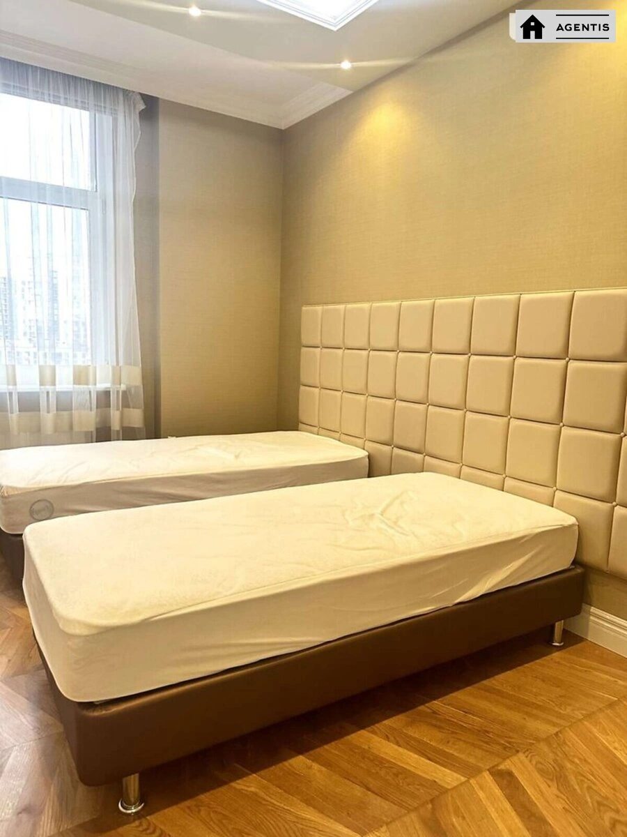 Здам квартиру. 3 rooms, 137 m², 8th floor/23 floors. 32, Глибочицька 32, Київ. 
