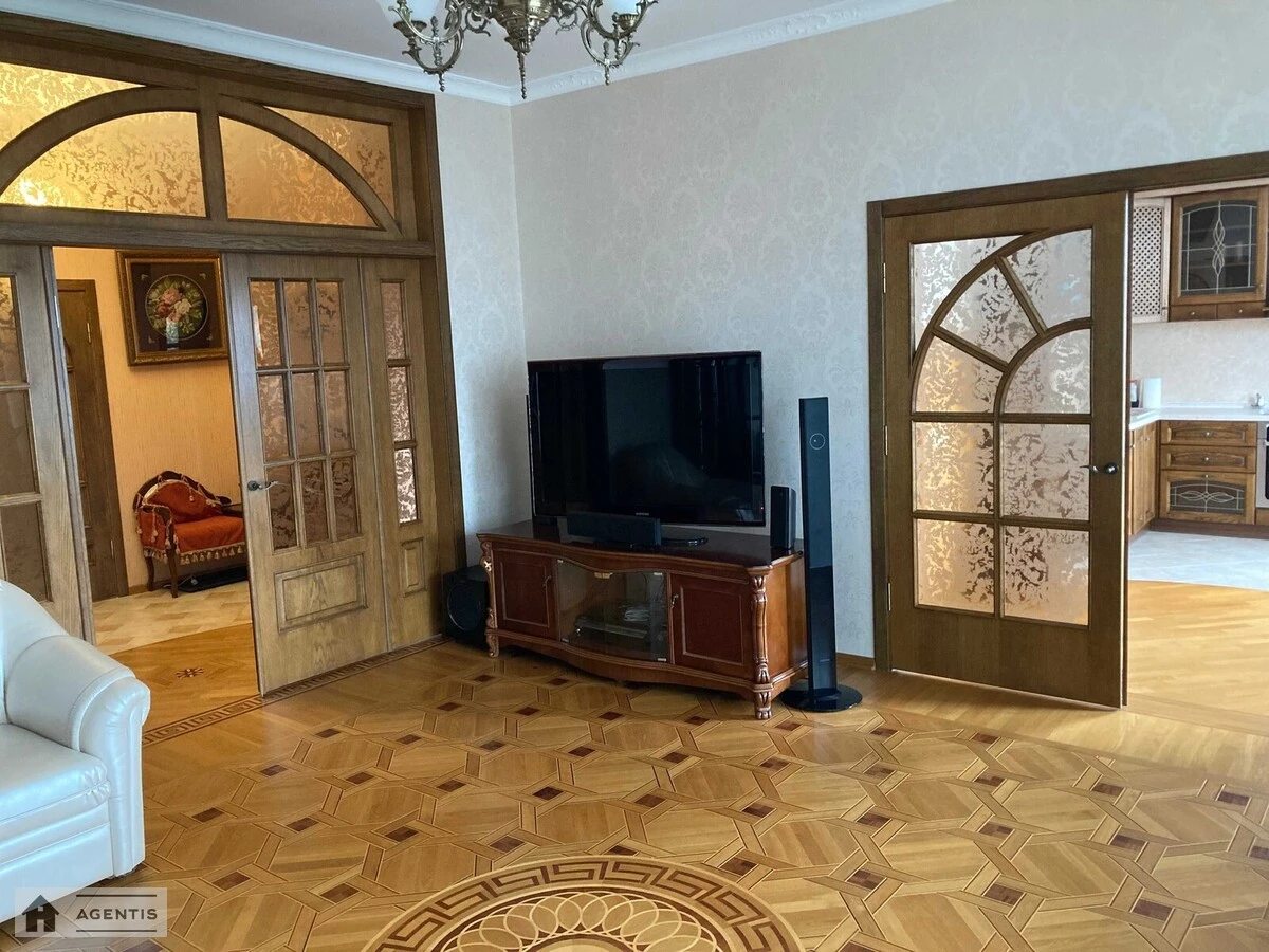 Apartment for rent. 3 rooms, 128 m², 12 floor/23 floors. 6, Nesterovskyy provulok, Kyiv. 
