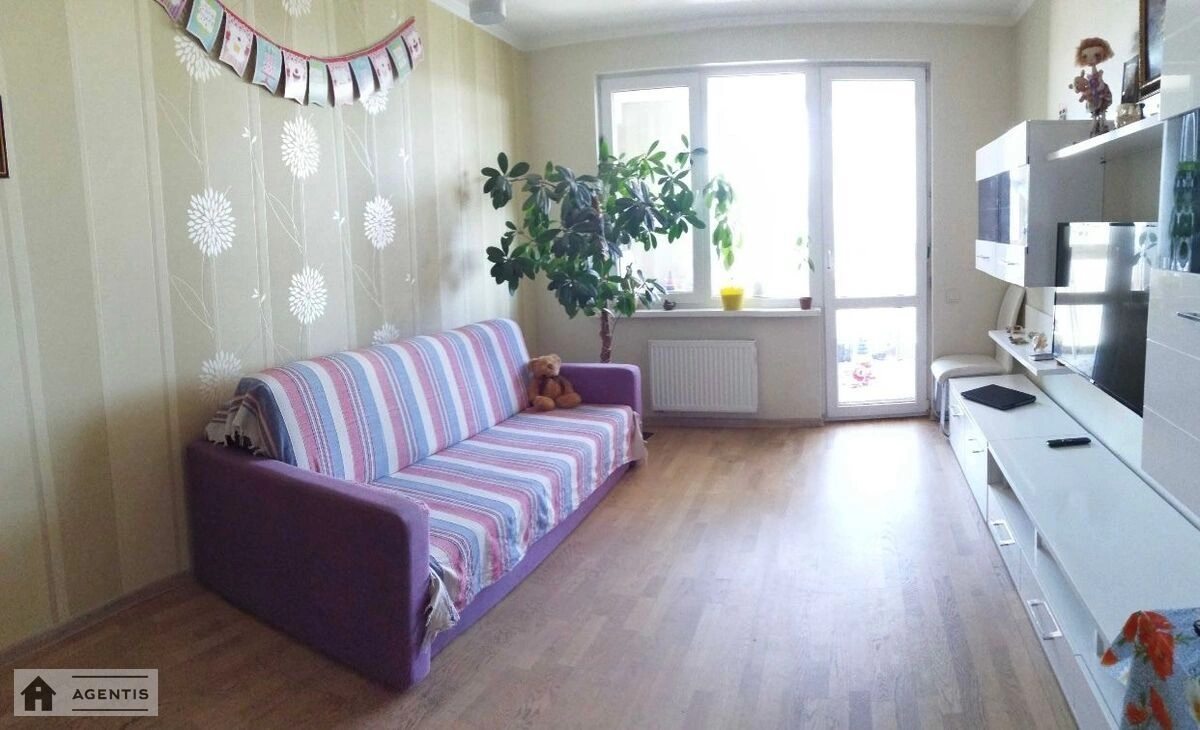 Apartment for rent. 2 rooms, 68 m², 5th floor/24 floors. 62, Golosiyivskiy 62, Kyiv. 