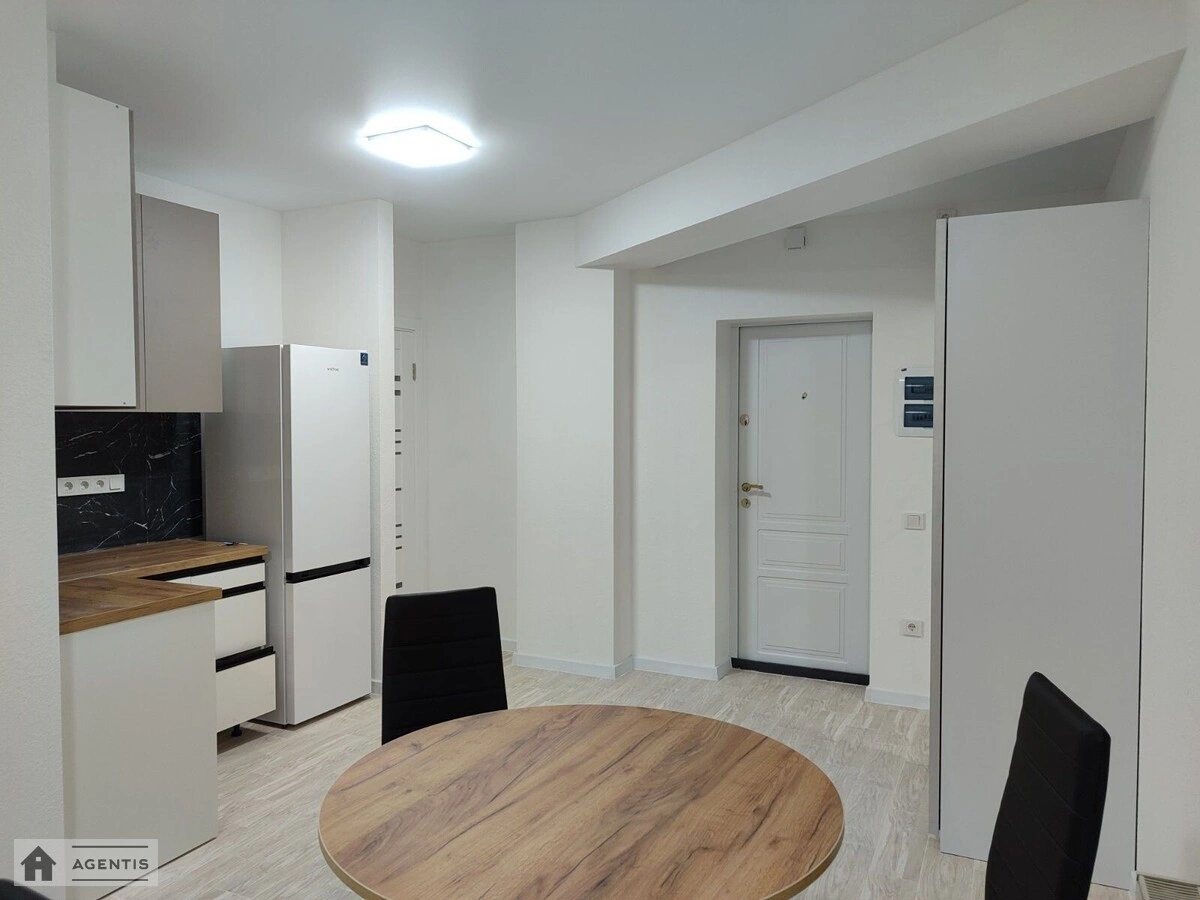 Apartment for rent. 1 room, 47 m², 8th floor/12 floors. Nyzhniy Val, Kyiv. 