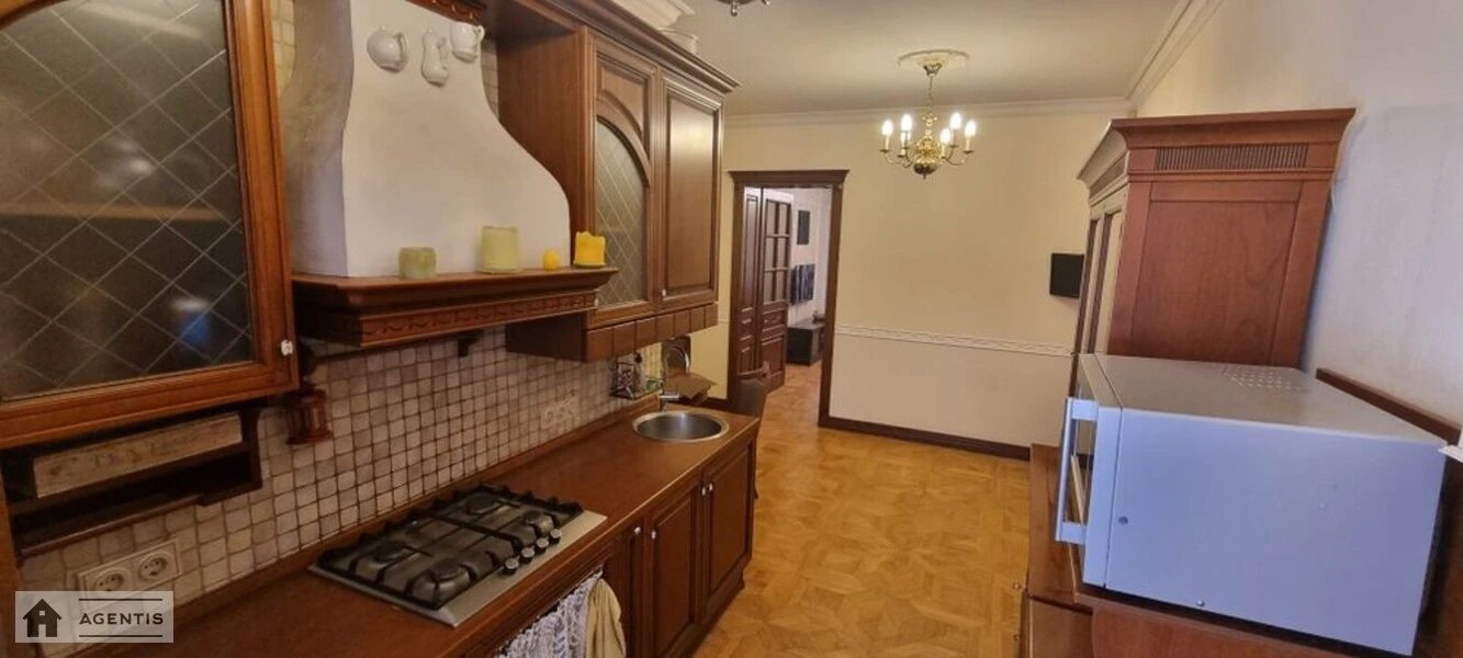Здам квартиру. 3 rooms, 105 m², 4th floor/4 floors. 45, Почайнинська 45, Київ. 