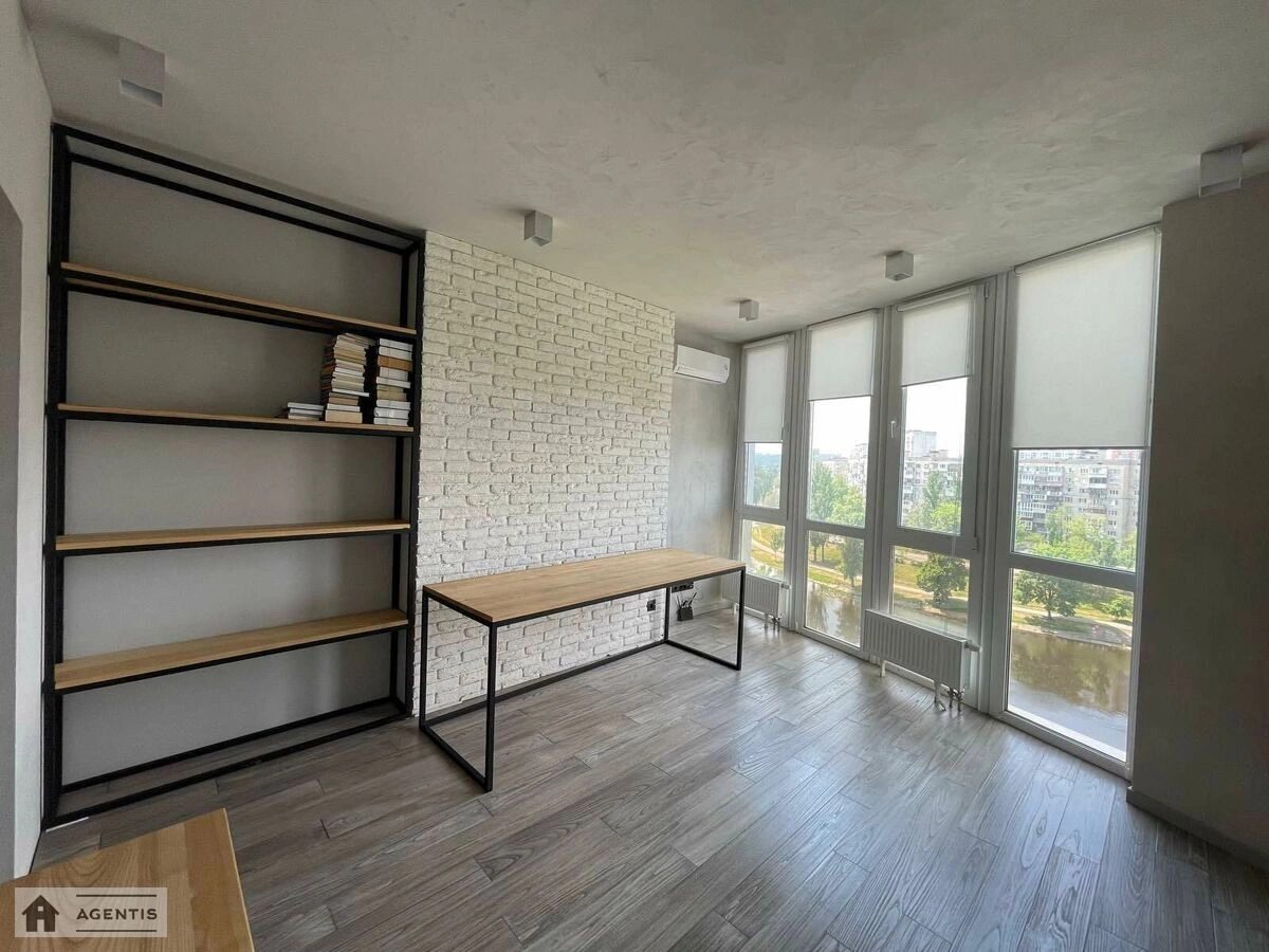 Apartment for rent. 3 rooms, 115 m², 7th floor/34 floors. 30, Sobornosti prosp. Vozzyednannya, Kyiv. 