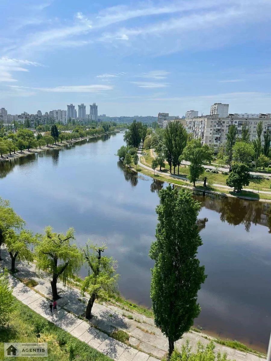 Здам квартиру. 3 rooms, 115 m², 7th floor/34 floors. 30, Соборності просп. (Воззєднання), Київ. 