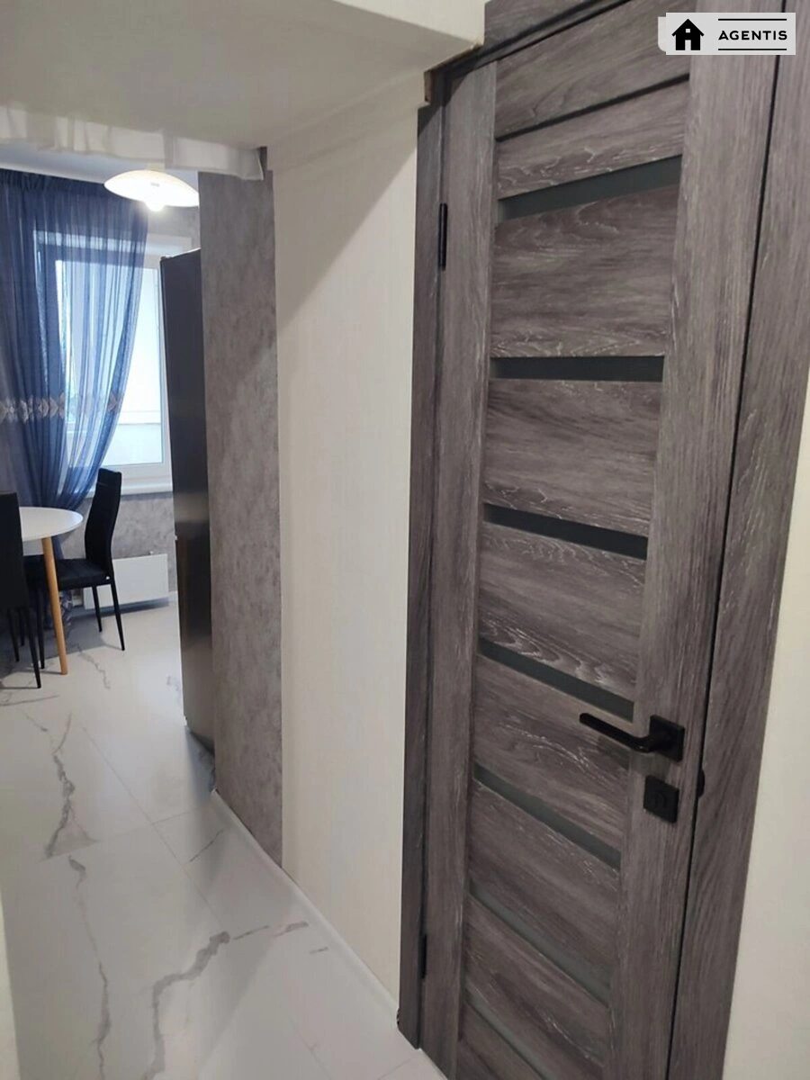 Apartment for rent. 1 room, 36 m², 8th floor/9 floors. 12, Arkhitektora Verbytskoho vul., Kyiv. 