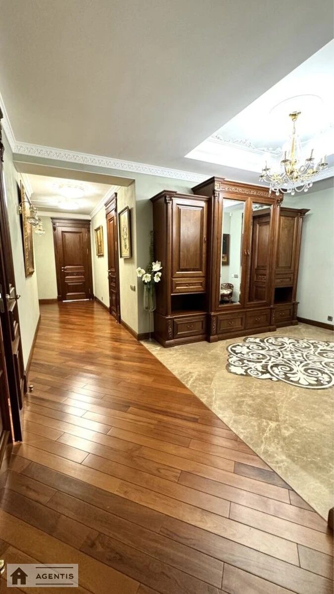 Apartment for rent. 3 rooms, 150 m², 7th floor/19 floors. Instytutska, Kyiv. 