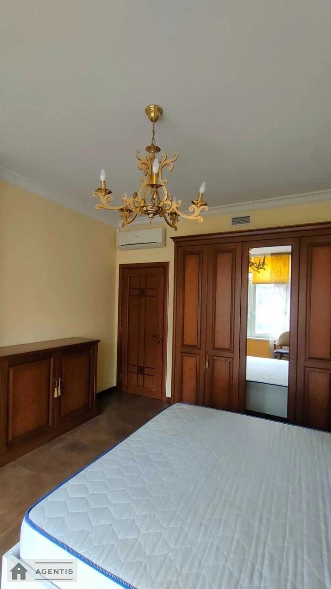 Apartment for rent 3 rooms, 150 m², 3rd fl./10 floors. 23, Nazarivska vul. Borysa Vyetrova, Kyiv. 