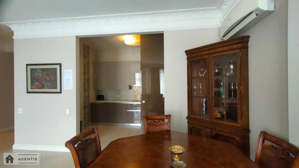 Apartment for rent 3 rooms, 150 m², 3rd fl./10 floors. 23, Nazarivska vul. Borysa Vyetrova, Kyiv. 