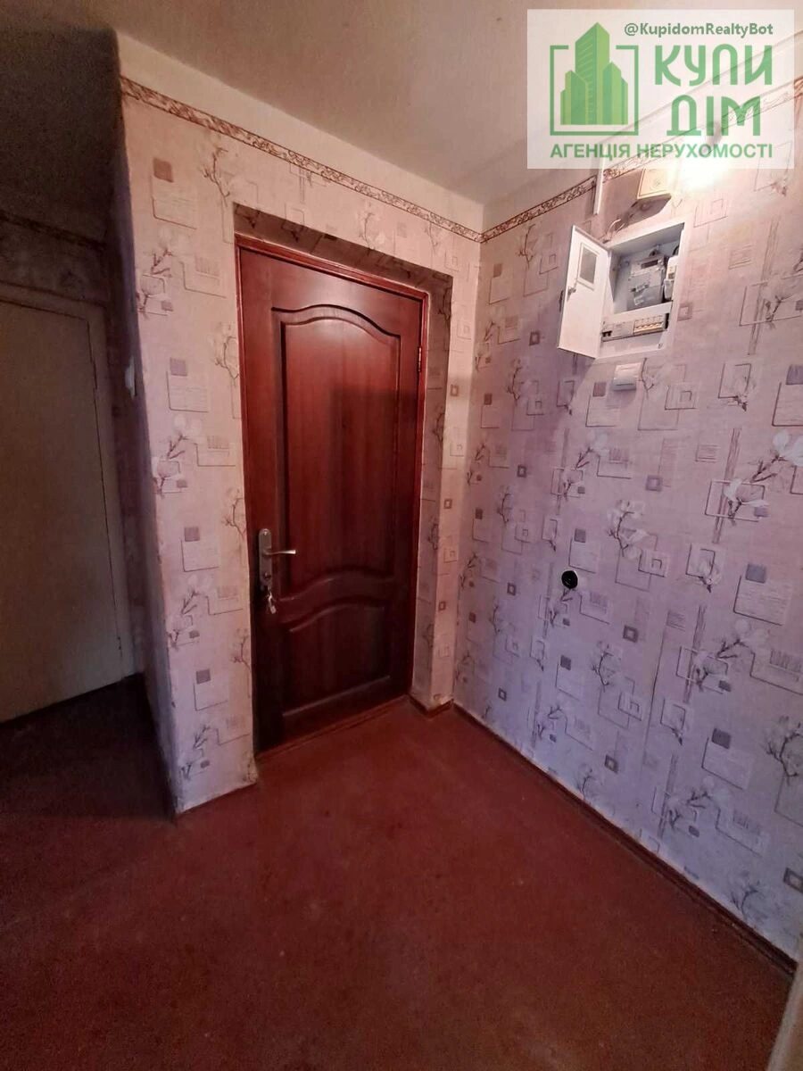 Apartments for sale 4 rooms, 62 m², 2nd fl./5 floors. Levka Matsiyevycha vul. Levanevskoho, Kropyvnytskyy. 