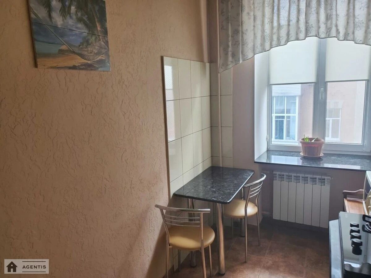 Apartment for rent. 1 room, 34 m², 4th floor/7 floors. 12, Saksaganskogo 12, Kyiv. 