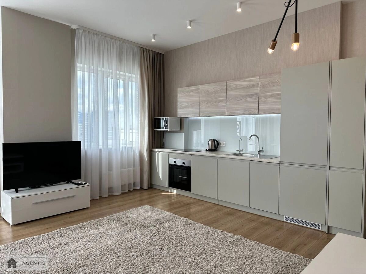 Apartment for rent. 3 rooms, 97 m², 19 floor/22 floors. 2, Dragomanova 2, Kyiv. 