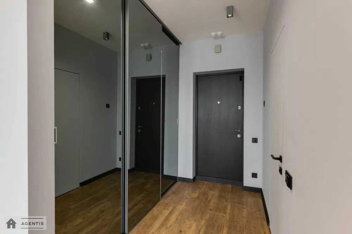 Apartment for rent. 1 room, 57 m², 15 floor/21 floors. Predslavynska, Kyiv. 