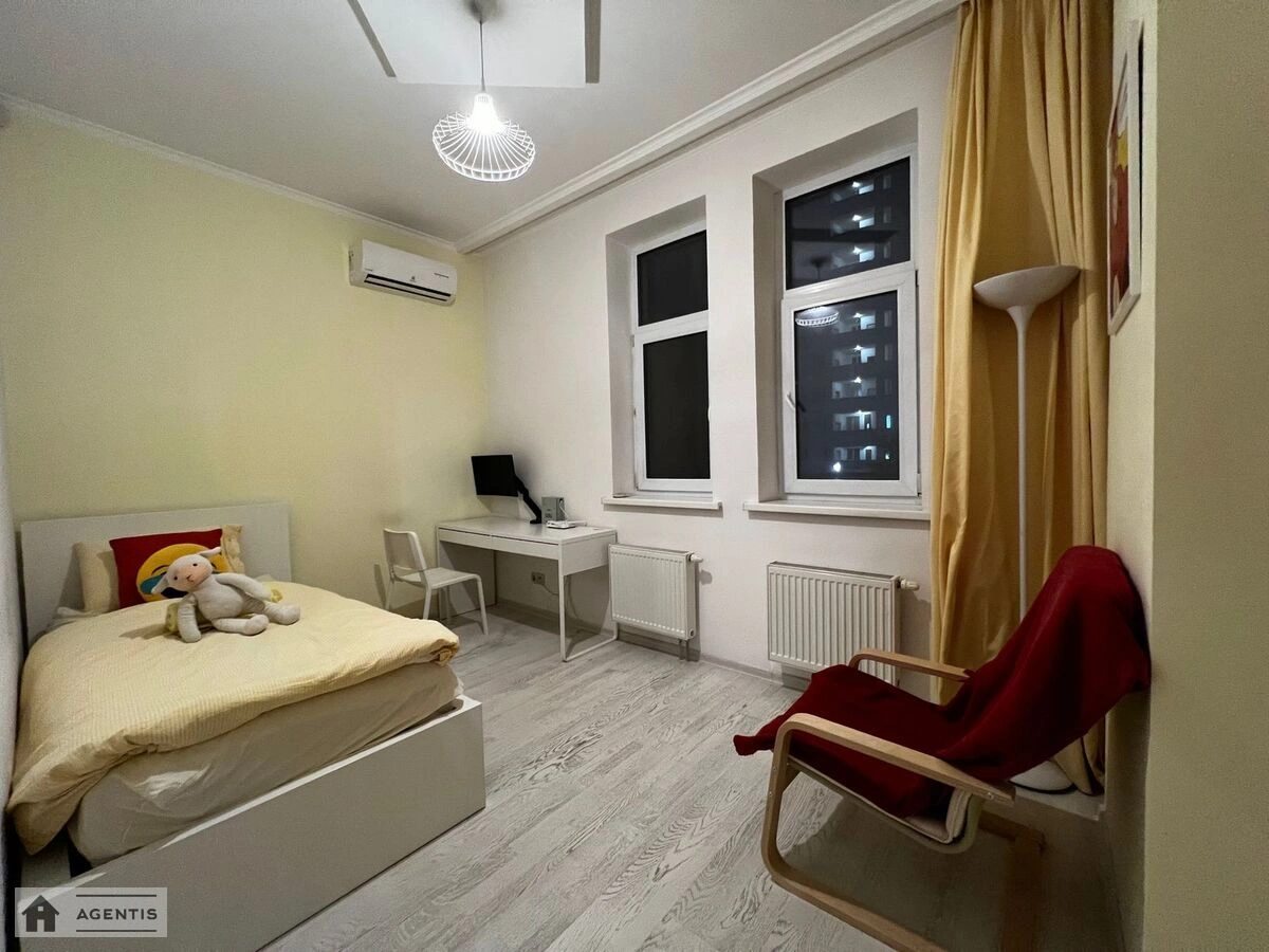 Apartment for rent 3 rooms, 103 m², 3rd fl./12 floors. 14, Mykoly Mikhnovskoho bulv. Druzhby Narodiv, Kyiv. 