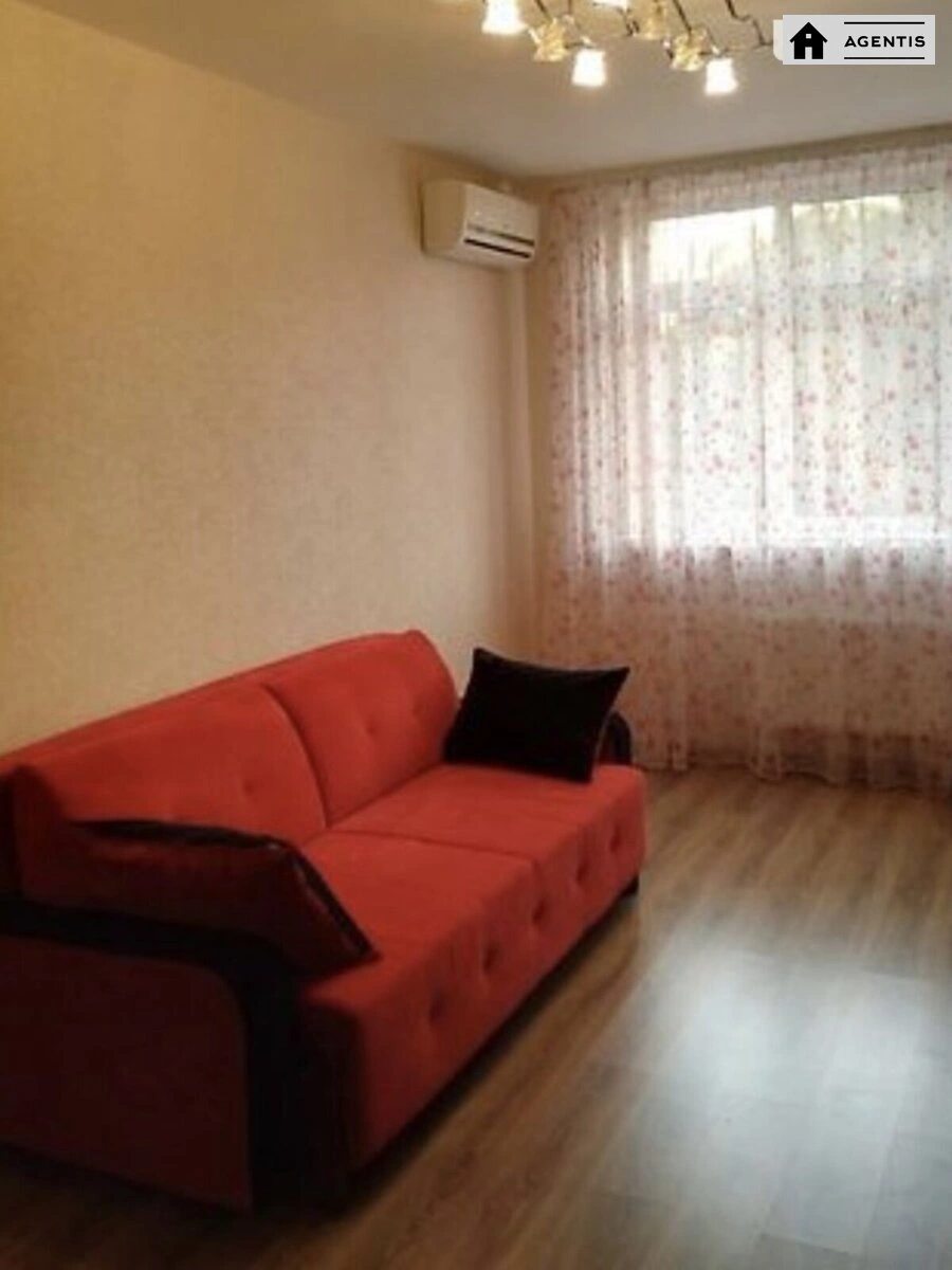 Apartment for rent. 1 room, 46 m², 4th floor/25 floors. 16, Voskresenska 16, Kyiv. 