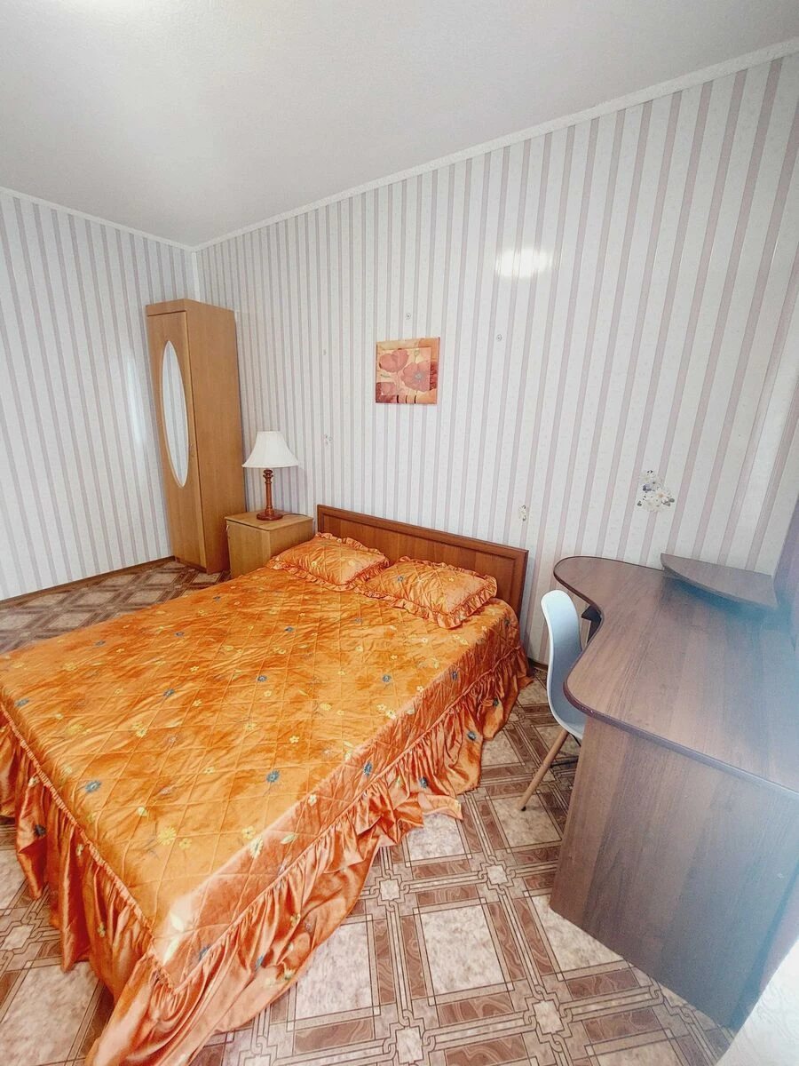 Здам квартиру. 3 rooms, 90 m², 10th floor/11 floors. 14, Генерала Алмазова вул. (Кутузова), Київ. 