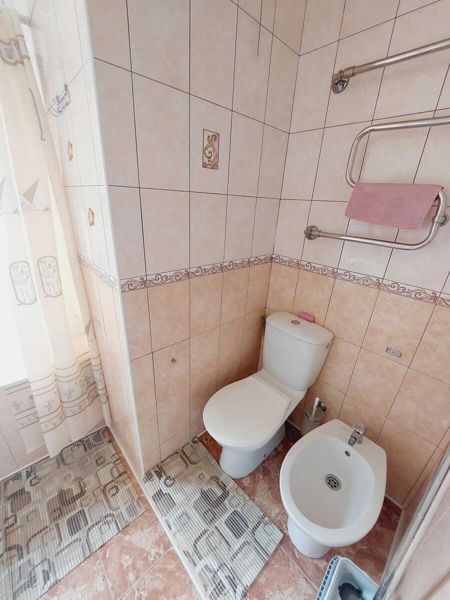 Сдам квартиру. 3 rooms, 90 m², 10th floor/11 floors. 14, Генерала Алмазова вул. (Кутузова), Киев. 