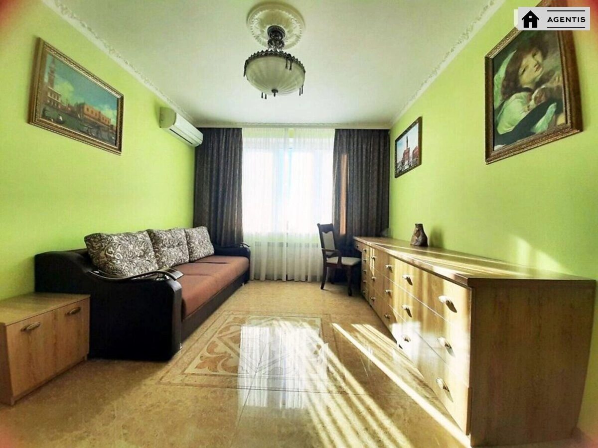 Apartment for rent. 4 rooms, 130 m², 15 floor/16 floors. 4, Valeriya Lobanovskoho prosp. Chervonozoryanyy, Kyiv. 