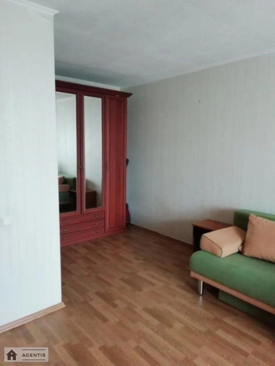 Apartment for rent. 1 room, 46 m², 9th floor/18 floors. 3, Anny Akhmatovoyi vul., Kyiv. 