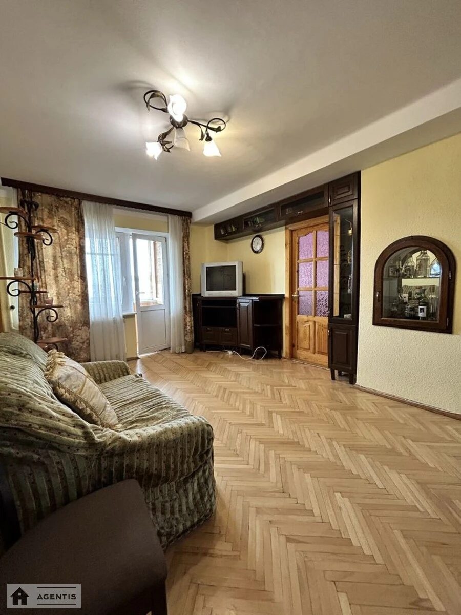 Apartment for rent. 2 rooms, 75 m², 8th floor/9 floors. Dniprovskyy rayon, Kyiv. 
