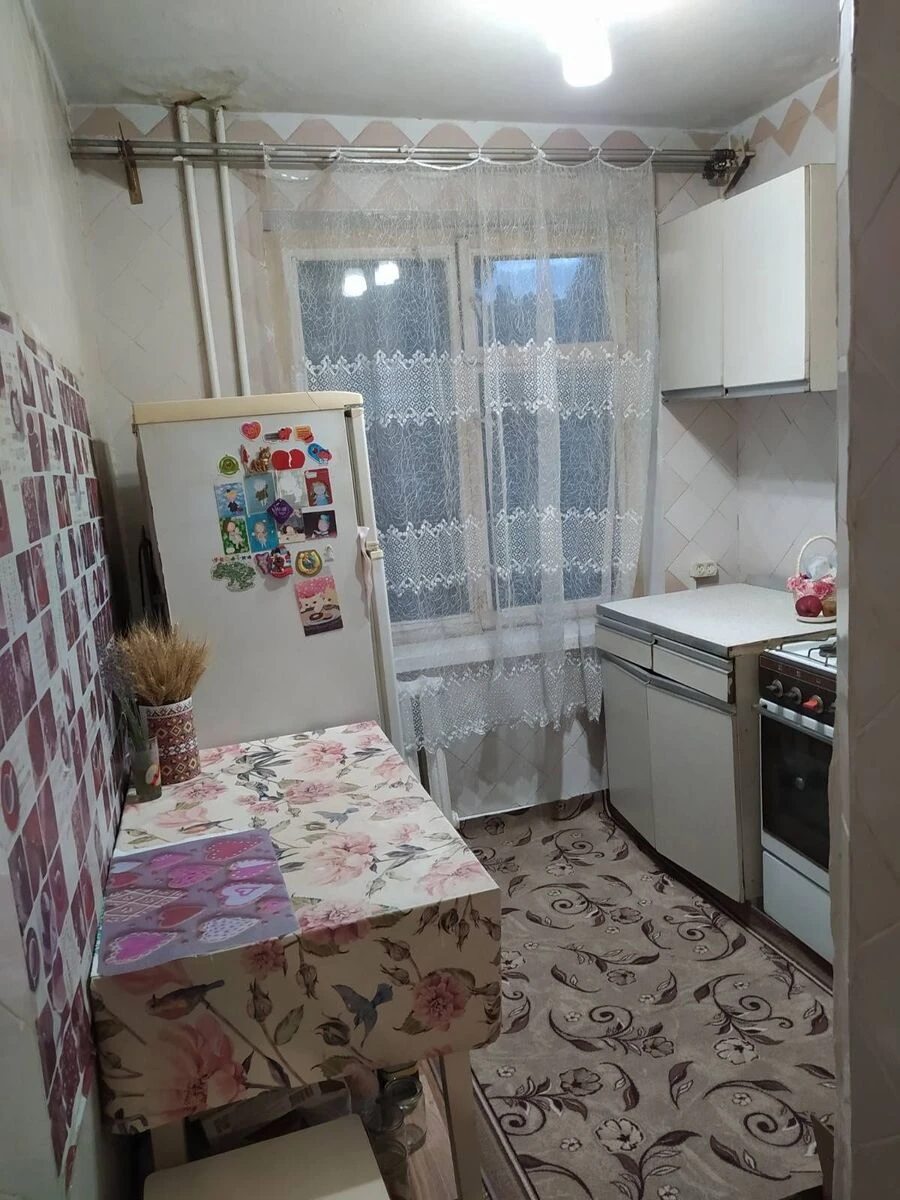 Продаж квартири 1 кімната, 30 m², 4 пов./5 поверхів. Фортечний (кіровський), Кропивницький. 