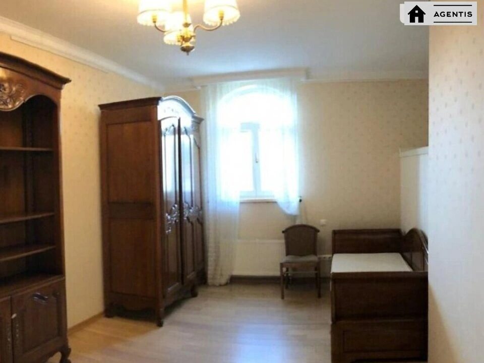 Apartment for rent. 5 rooms, 265 m², 5th floor/6 floors. 5, Krutiy 5, Kyiv. 