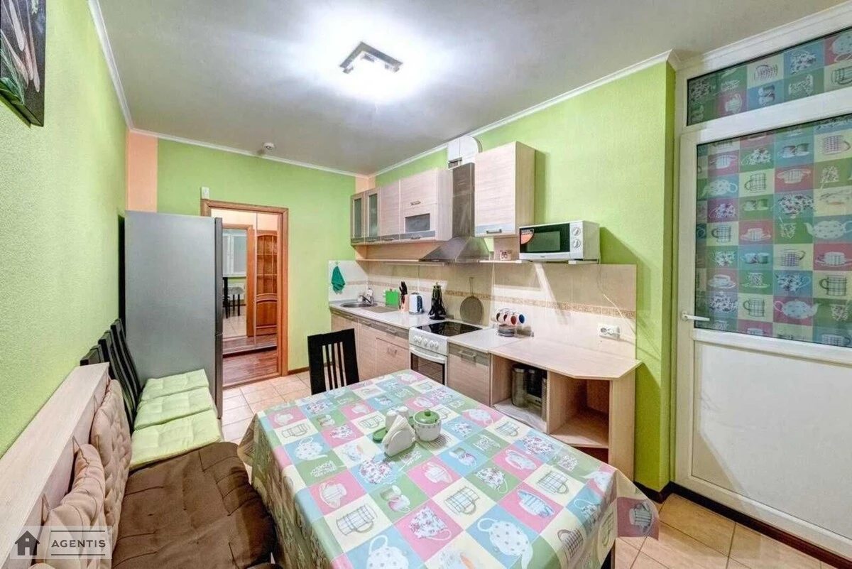 Apartment for rent. 2 rooms, 65 m², 2nd floor/25 floors. 12, Voskresenska 12, Kyiv. 