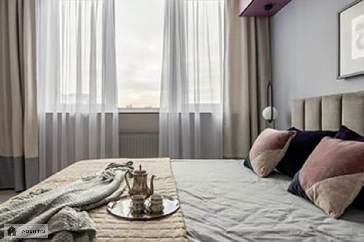 Apartment for rent. 2 rooms, 55 m², 15 floor/18 floors. Samiyla Kishky vul. Marshala Konyeva, Kyiv. 