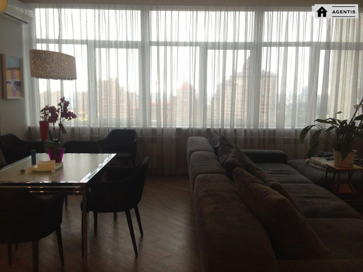 Сдам квартиру. 4 rooms, 138 m², 22 floor/27 floors. 44, Євгена Коновальця вул. (Щорса), Киев. 