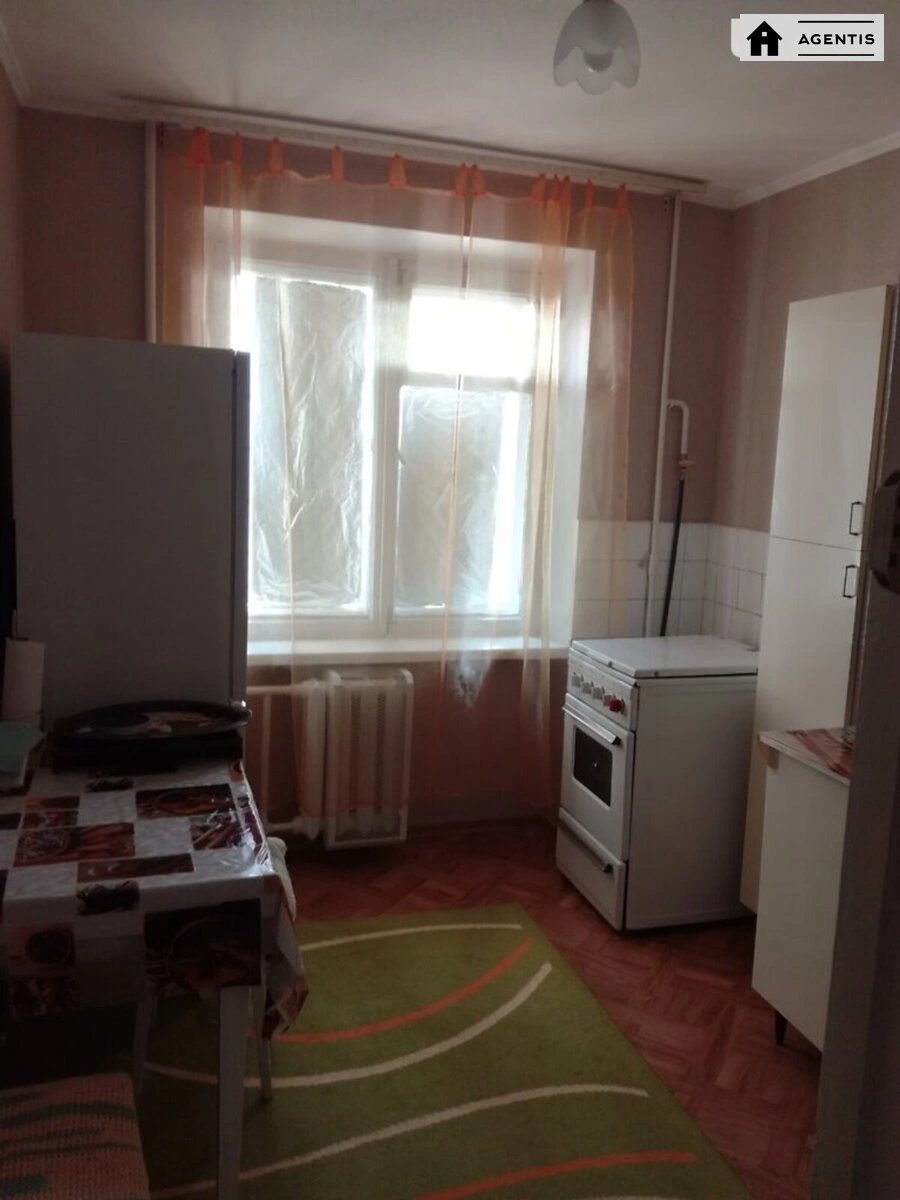 Apartment for rent. 1 room, 39 m², 6th floor/9 floors. 21, Andriya Malyshka vul., Kyiv. 