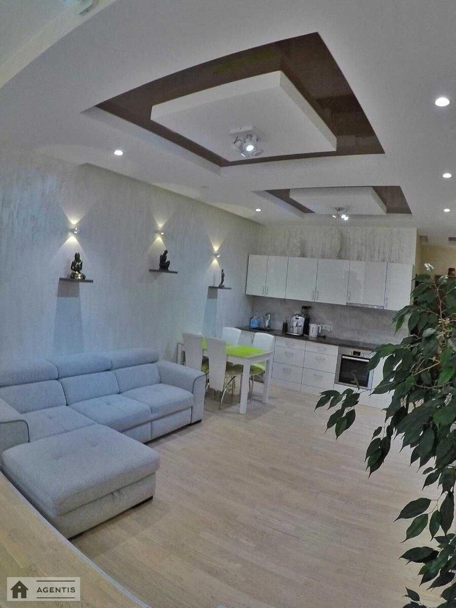 Apartment for rent. 3 rooms, 95 m², 2nd floor/24 floors. 2, Andriya Verkhohlyada vul. Mykhayla Drahomirova, Kyiv. 