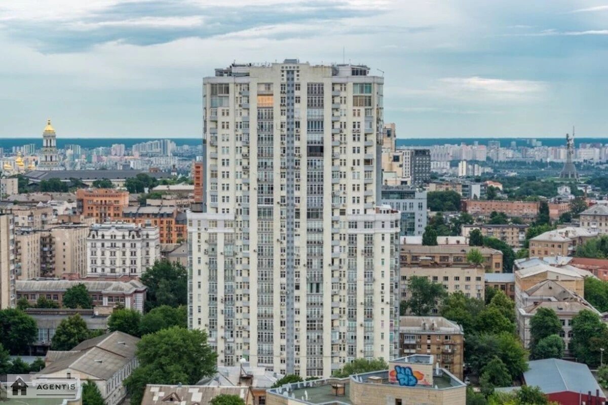 Сдам квартиру 2 комнаты, 100 m², 10 эт./20 этажей. 17, Панаса Мирного вул., Киев. 