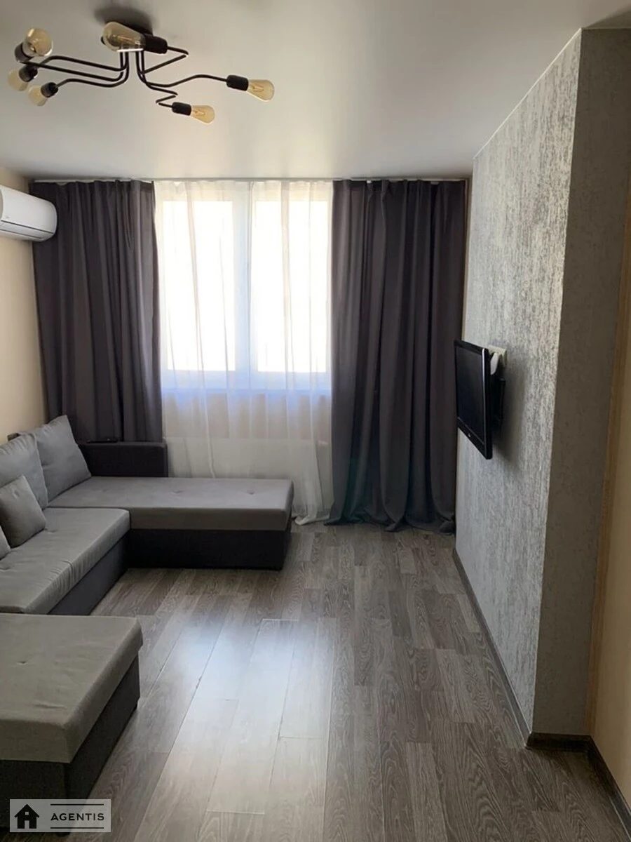 Здам квартиру. 1 room, 40 m², 22 floor/25 floors. 15, Соломії Крушельницької вул., Київ. 