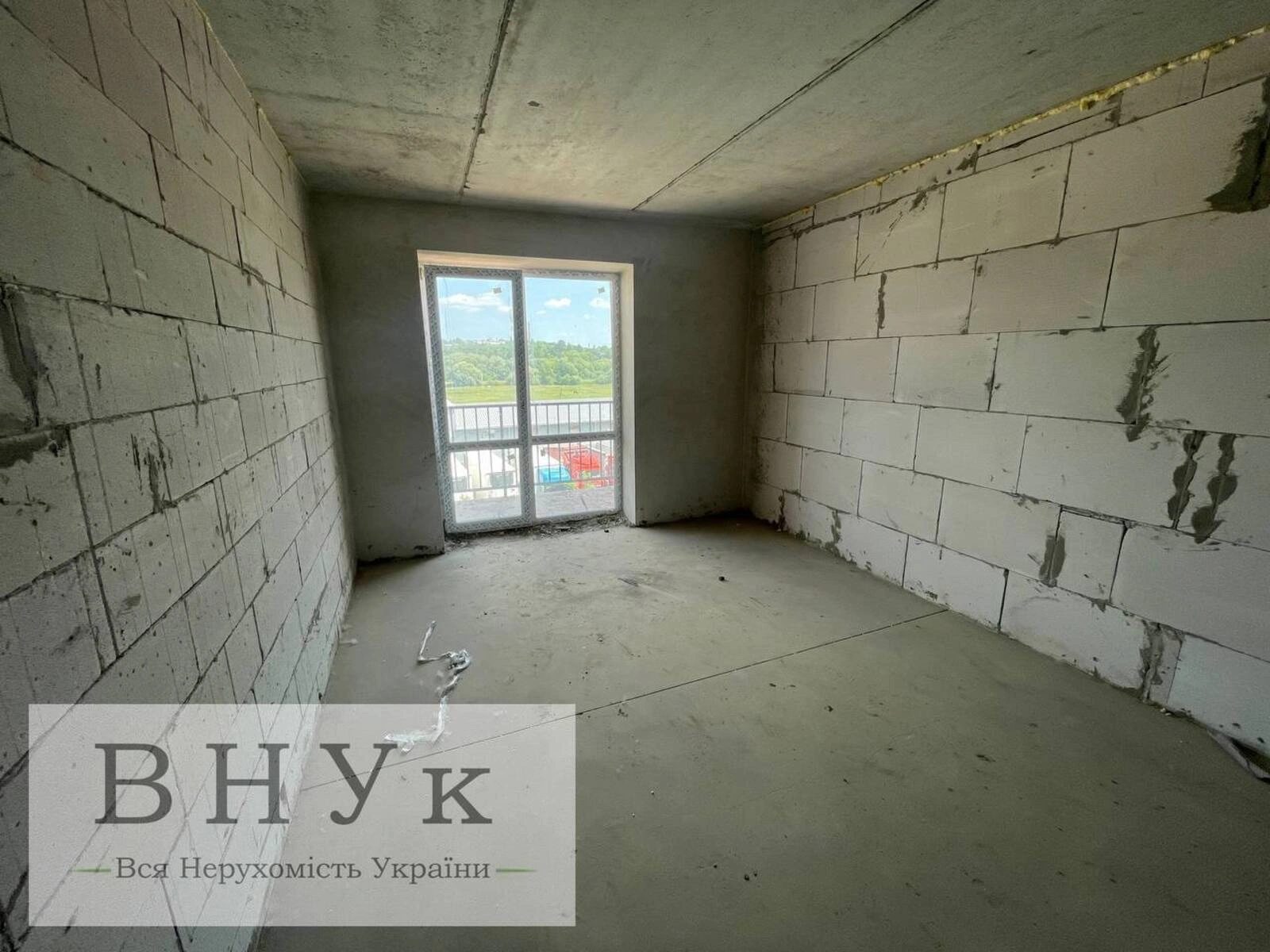 Apartments for sale 1 room, 42 m², 5th fl./6 floors. Petrykiv  Sheptytskoho vul., Ternopil. 