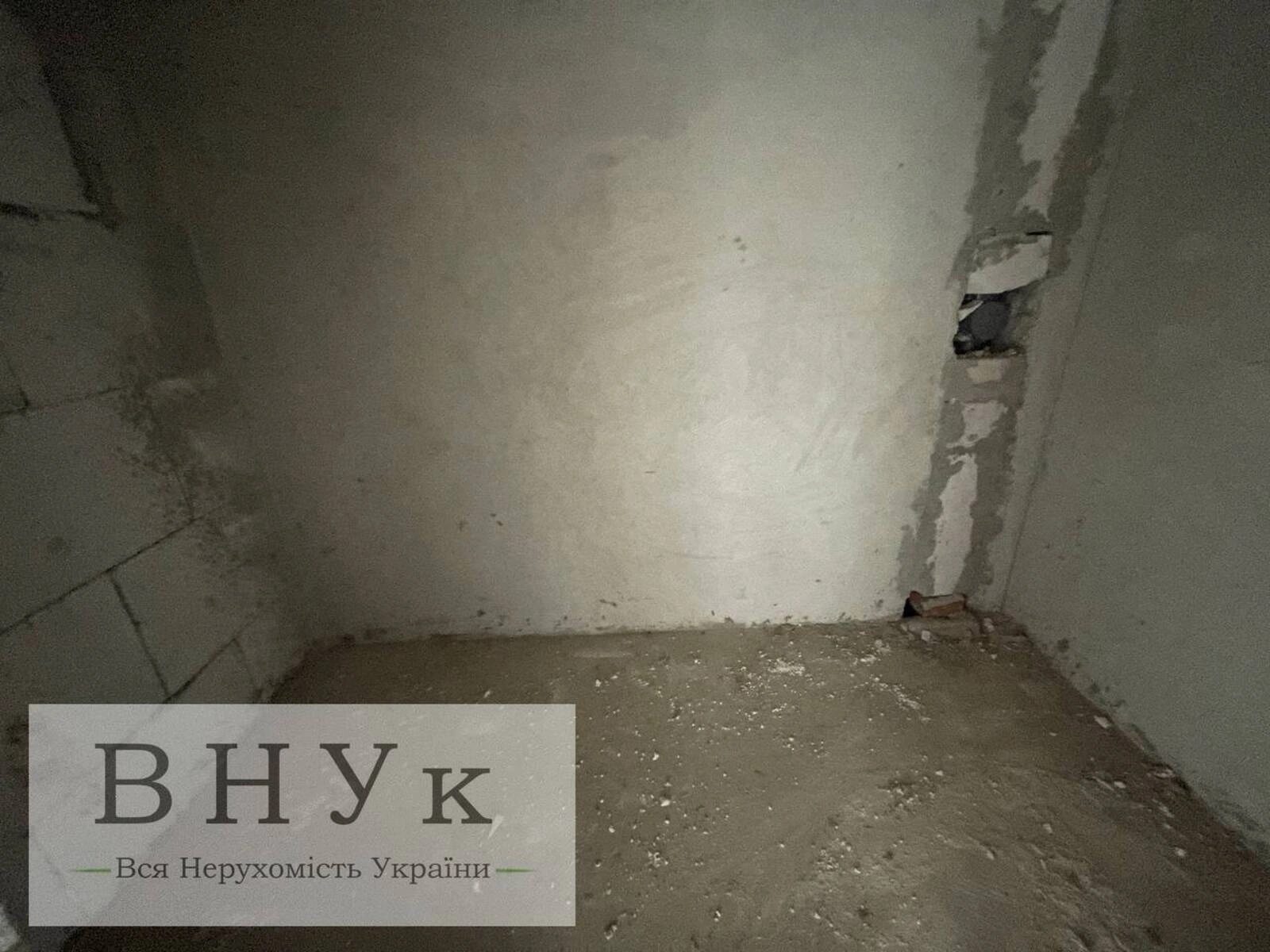 Apartments for sale 1 room, 42 m², 5th fl./6 floors. Petrykiv  Sheptytskoho vul., Ternopil. 