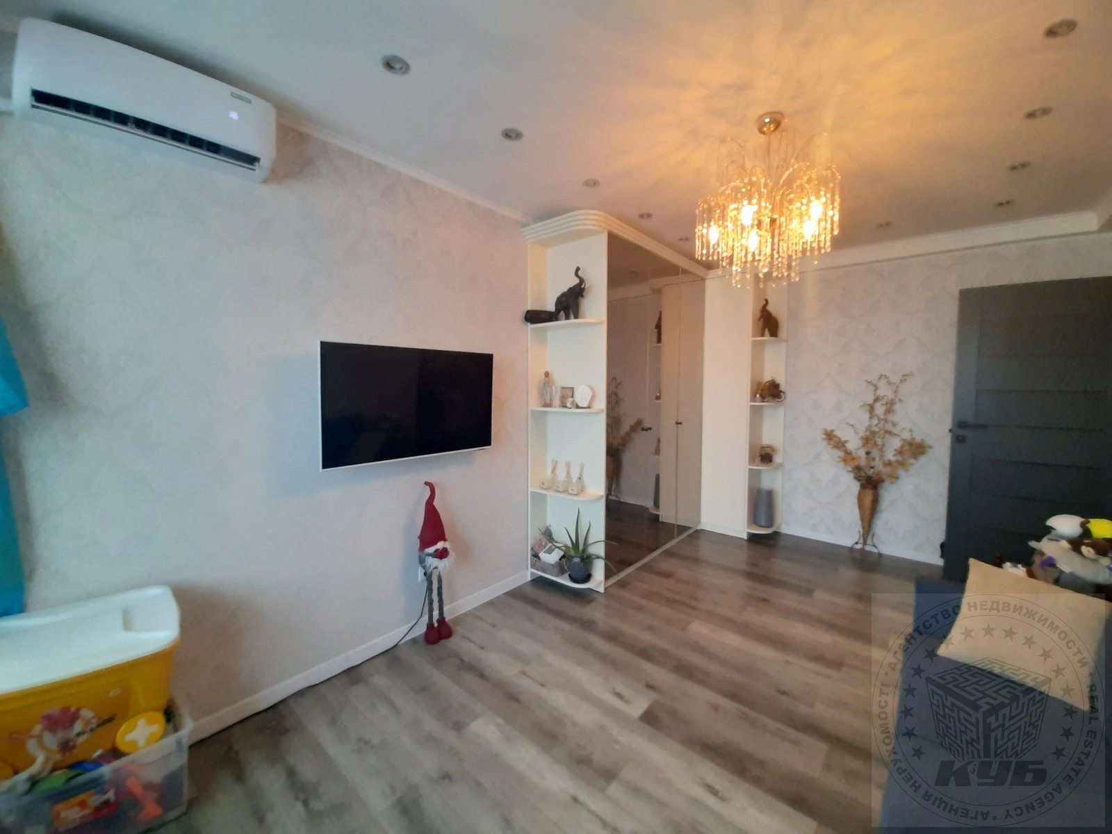 Продаж квартири 2 кімнати, 48 m², 9 пов./9 поверхів. 37, Кононовальця Євгена вул., Київ. 