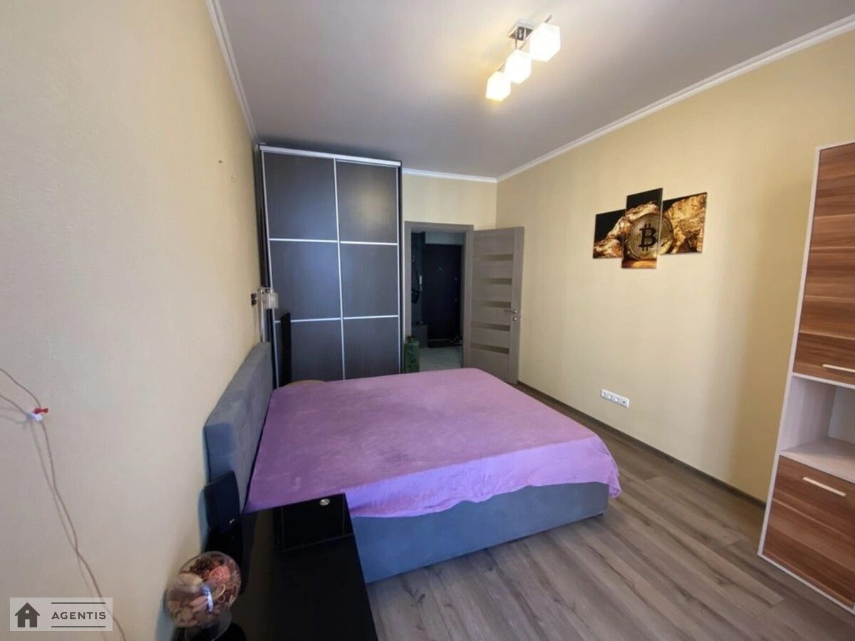 Сдам квартиру. 1 room, 40 m², 5th floor/6 floors. Регенераторная 4, Киев. 