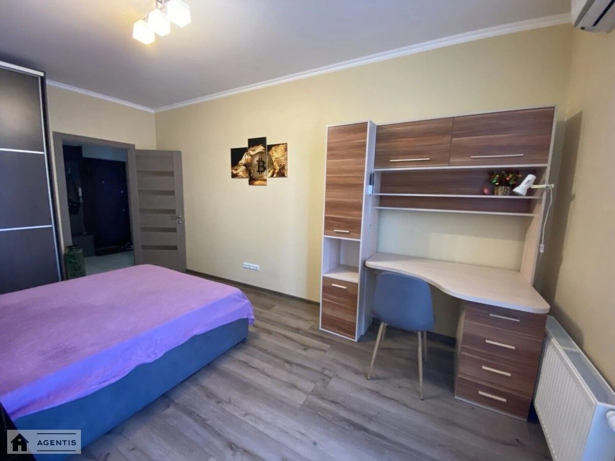Apartment for rent. 1 room, 40 m², 5th floor/6 floors. Regeneratorna 4, Kyiv. 