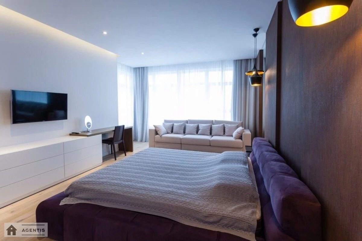 Apartment for rent. 3 rooms, 166 m², 10th floor/45 floors. 7, Klovskiy 7, Kyiv. 