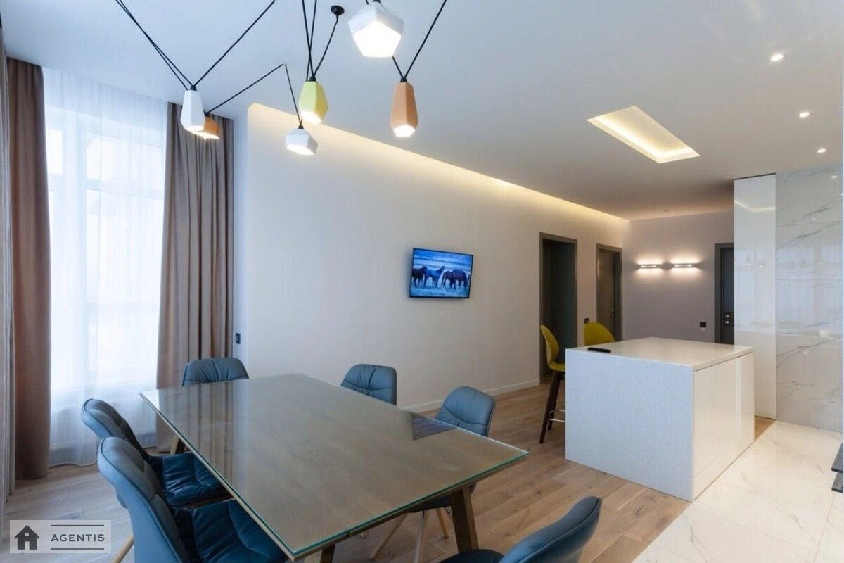 Apartment for rent. 3 rooms, 166 m², 10th floor/45 floors. 7, Klovskiy 7, Kyiv. 