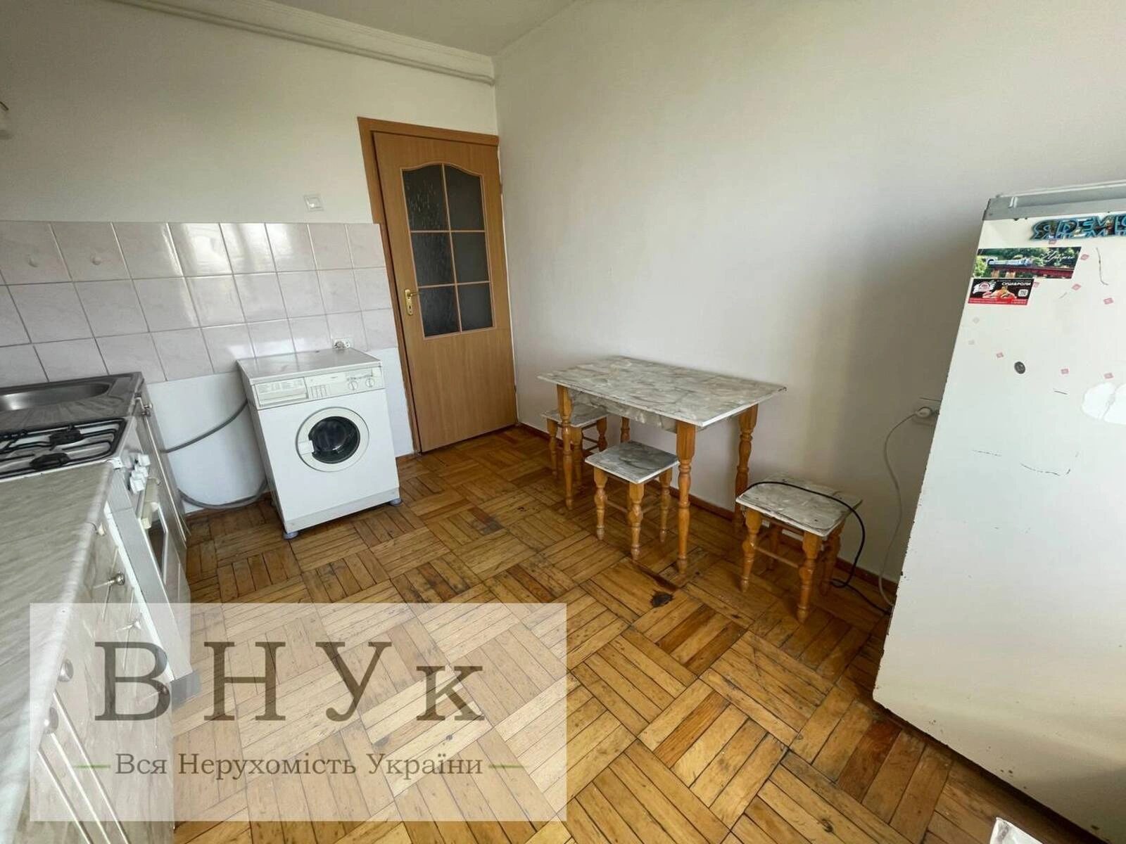 Продаж квартири 3 кімнати, 63 m², 7 пов./9 поверхів. Симоненка В. вул., Тернопіль. 