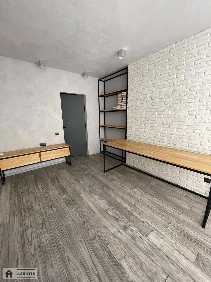 Здам квартиру. 3 rooms, 115 m², 7th floor/34 floors. 30, Соборності просп. (Воззєднання), Київ. 