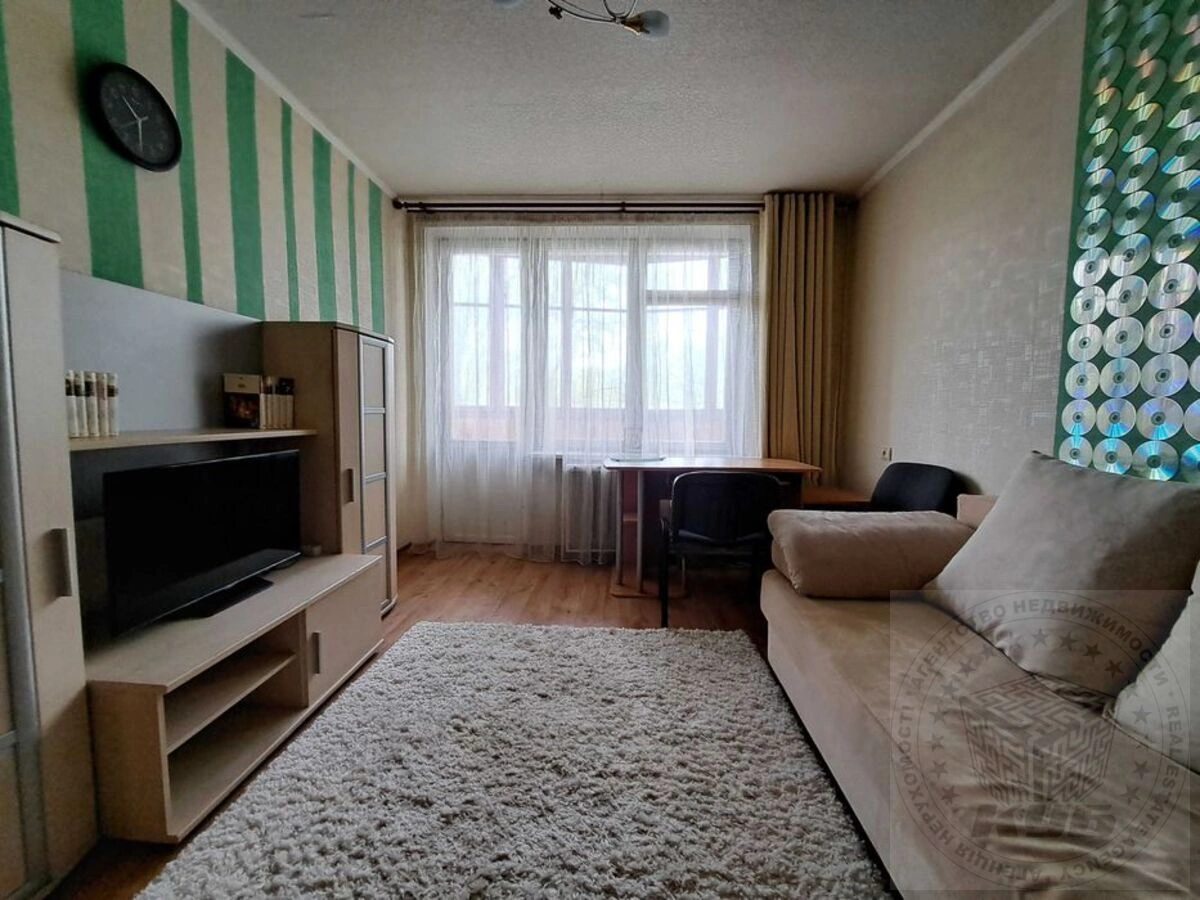 Продаж квартири 1 кімната, 29 m², 2 пов./9 поверхів. 35, Дегтярівська 35, Київ. 