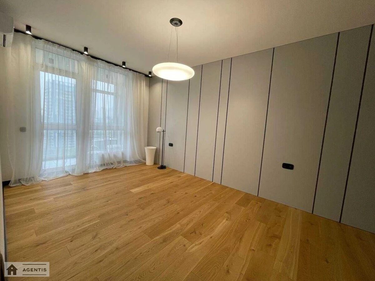 Здам квартиру. 3 rooms, 85 m², 18 floor/24 floors. 3, Джона Маккейна вул. (Івана Кудрі), Київ. 