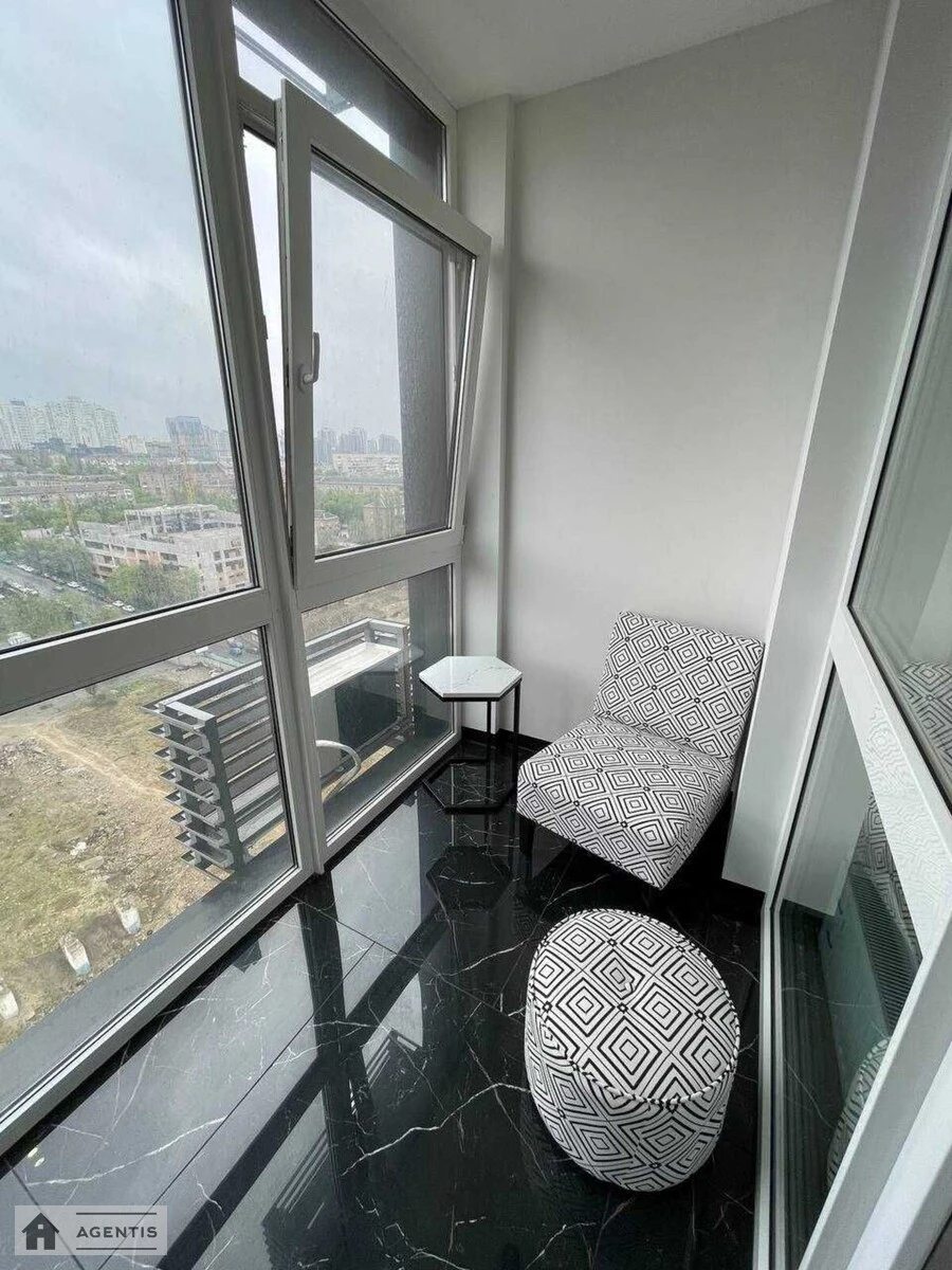 Apartment for rent. 3 rooms, 85 m², 18 floor/24 floors. 3, Dzhona Makkeyna vul. Ivana Kudri, Kyiv. 