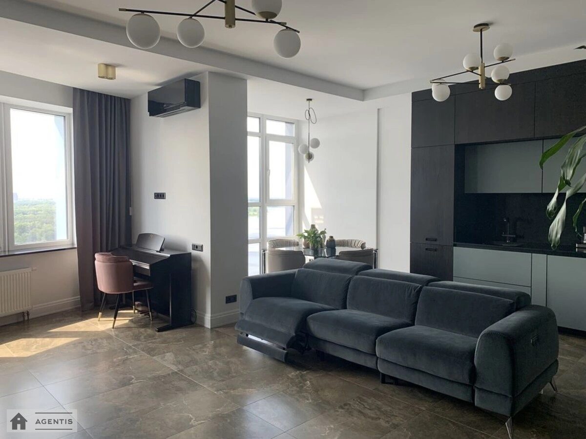Apartment for rent. 3 rooms, 92 m², 17 floor/33 floors. 3, Mykilsko-Slobidska 3, Kyiv. 